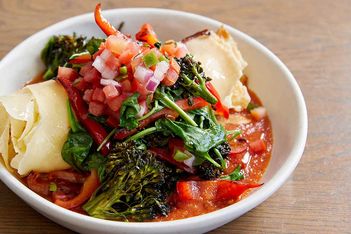 kimpton-power-bowl-food-and-beverage-Photo-Credit-Kristin-Teig